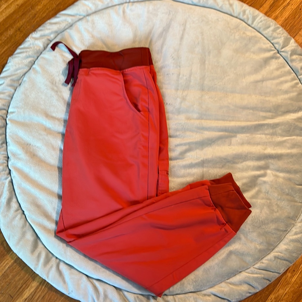Figs Jogger-Clay